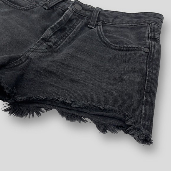 Free People Womens Black Denim Jean Cutoff Shorts Distressed Size 25 Button Fly - Picture 4 of 13